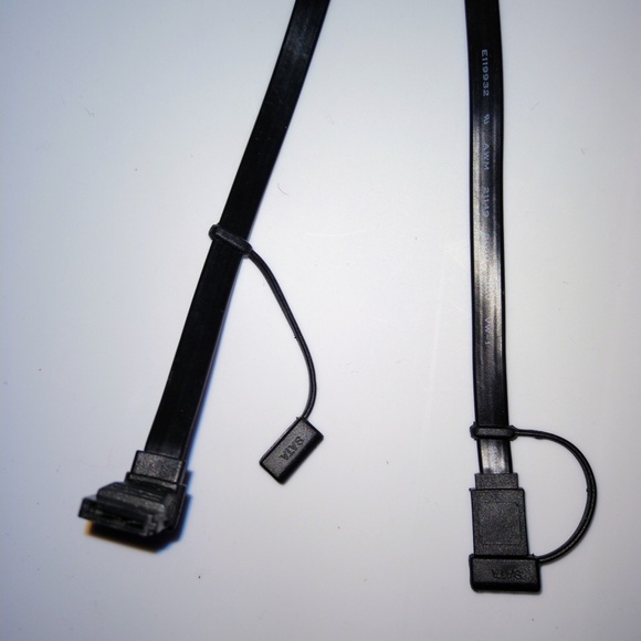 SATA Cable Serial ATA Computer Cable E119932-T 26AWG 30W Copartner (50cm/19.5") - Picture 2 of 3